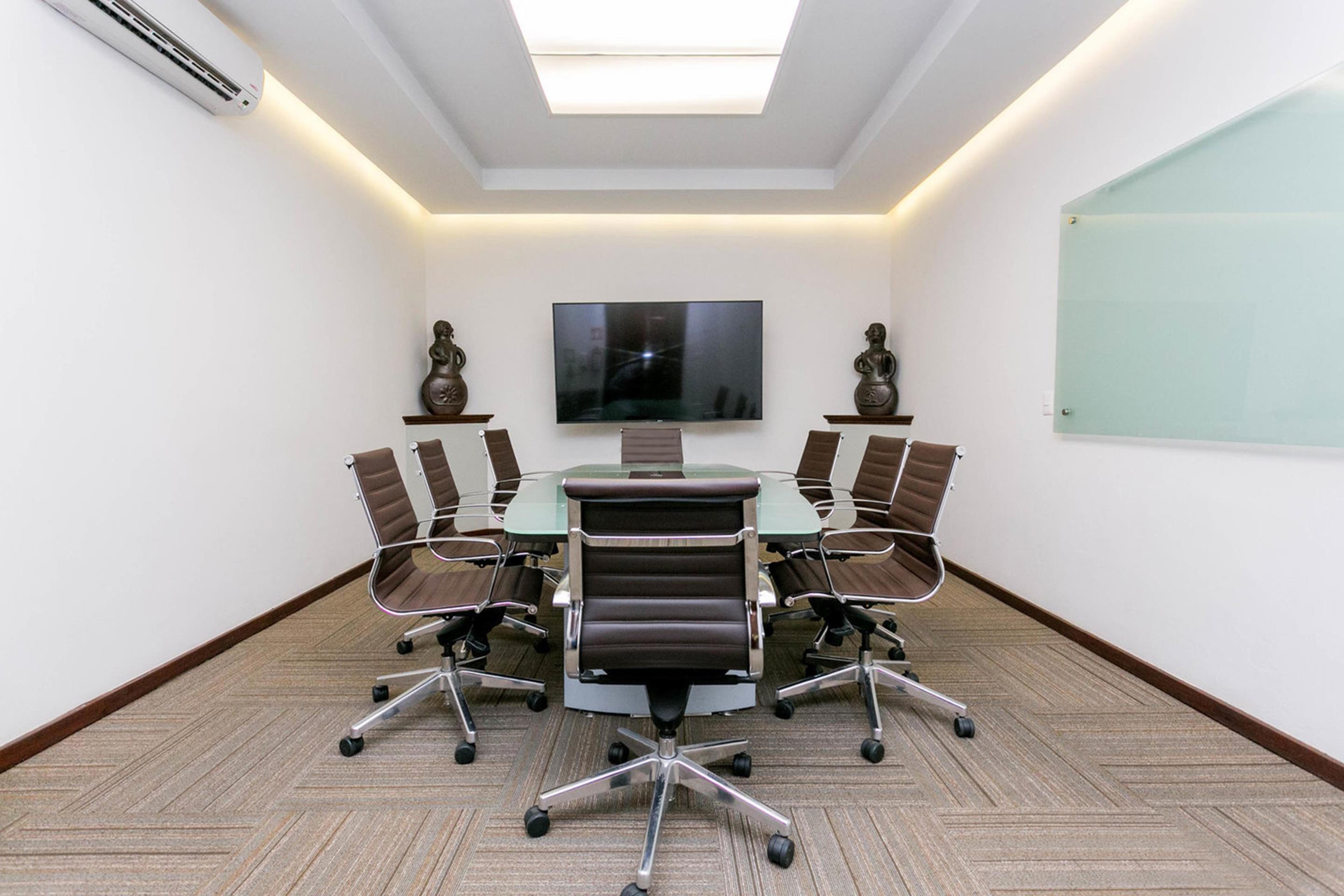 Real De Minas San Miguel De Allende Zewnętrze zdjęcie Meeting room at the headquarters of the National Stock Exchange of India